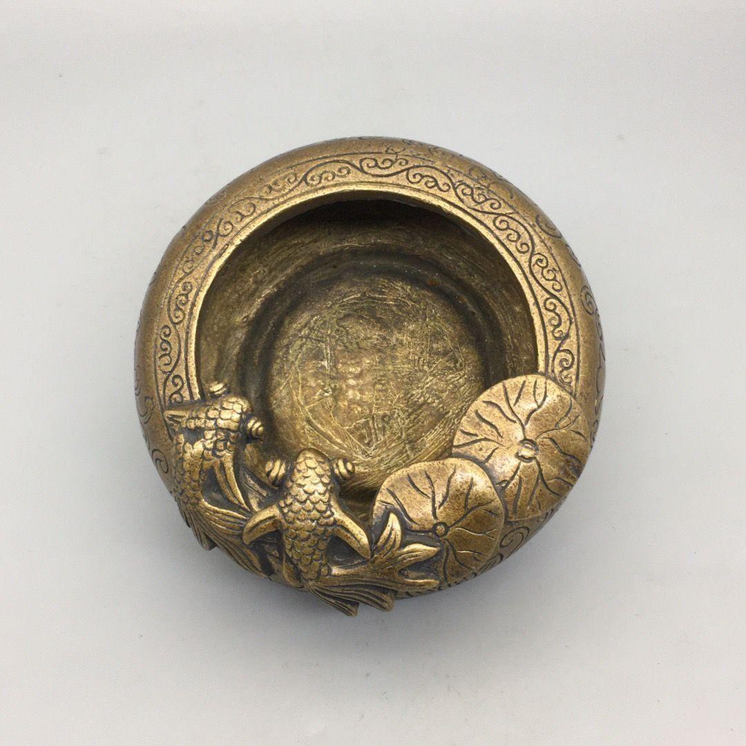 銅器 双魚蓮花円形筆洗 灰皿 文房具 装飾品 工芸品 置物