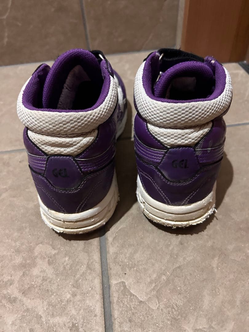 PUMA ハイカット安全靴 アシックスハイカット安全靴紫×白