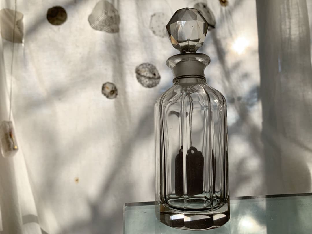 アンティーク 香水瓶 ガラス perfume ヨーロッパ キレイantiques