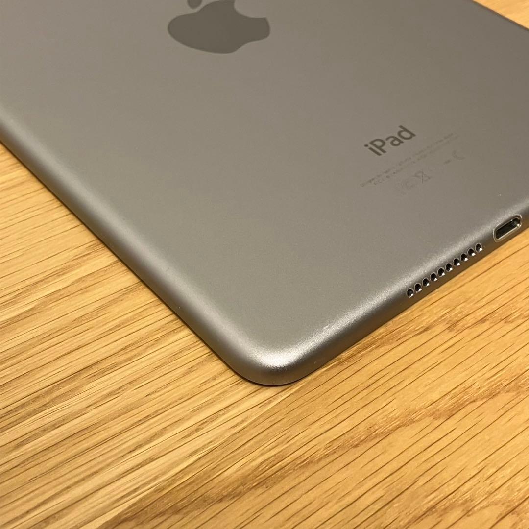 iPad mini 4 Wi-Fiモデル 64GB スペースグレイ