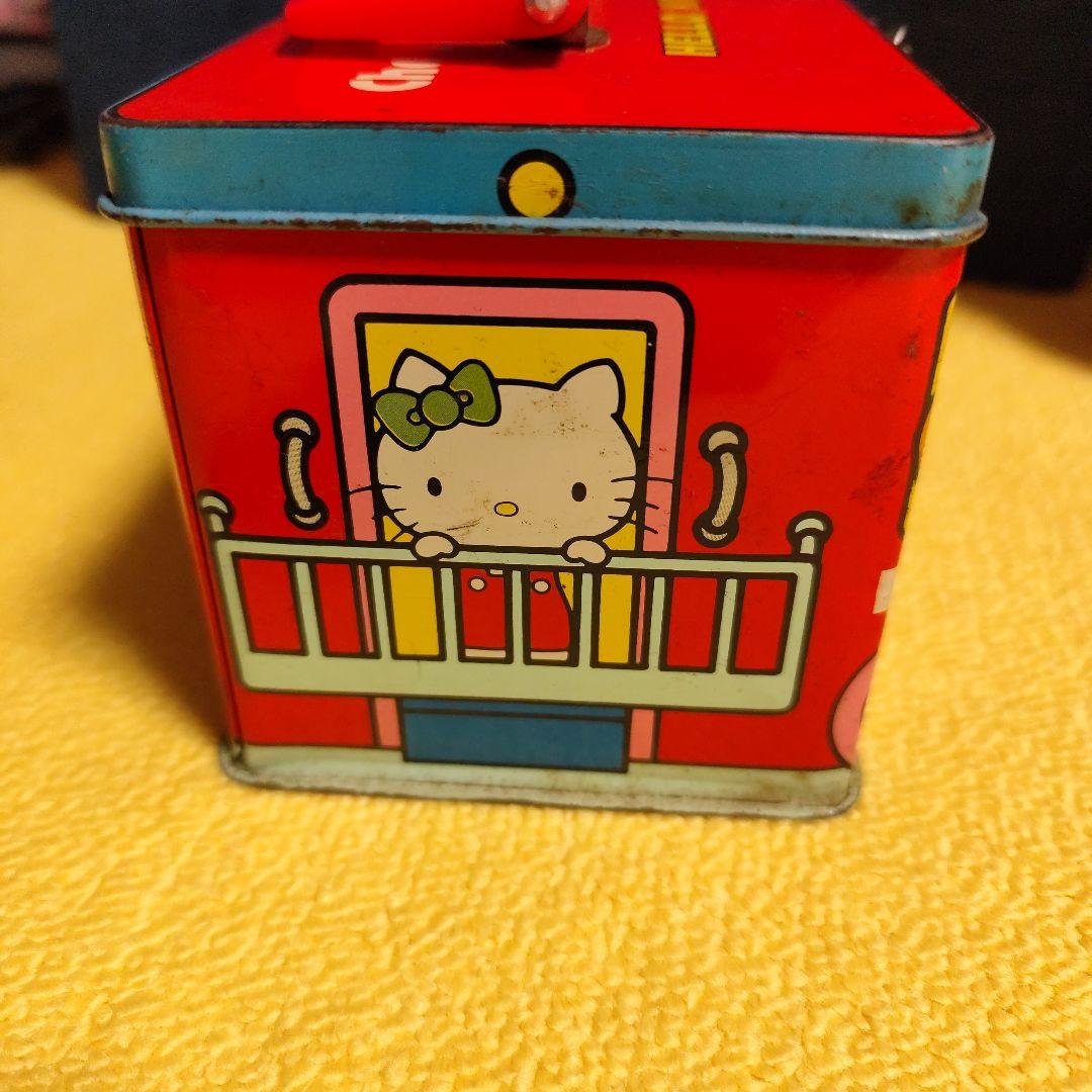 昭和レトロ　サンリオ昭和50年品　キティちゃん缶BOX