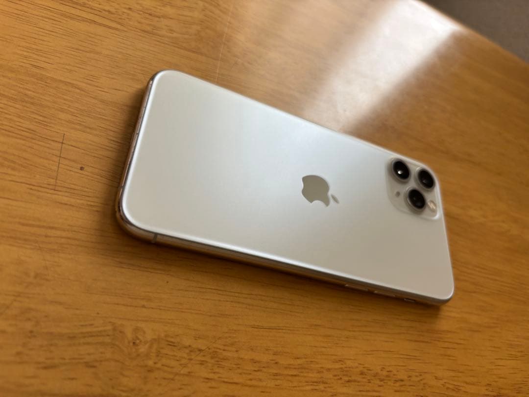 iPhone 11 Pro 256GB シルバー バッテリー最大容量100%