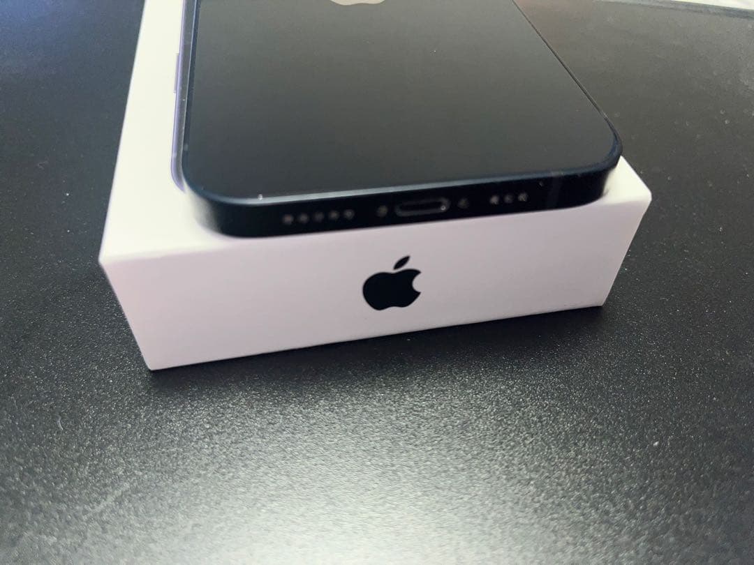 【極美品】 Apple iPhone 12 ブラック 本体 64GB
