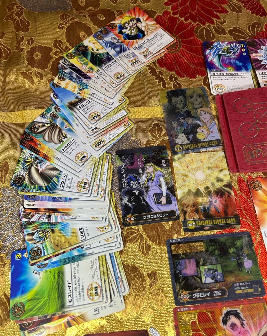 金色のガッシュベルカードセット ８５枚 レアカード含む他種９枚セット＋ケース付き