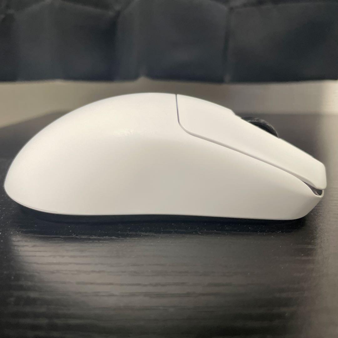 Scyrox V6 ホワイト
