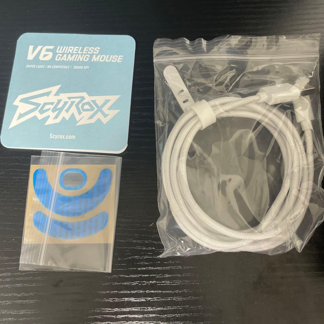 Scyrox V6 ホワイト