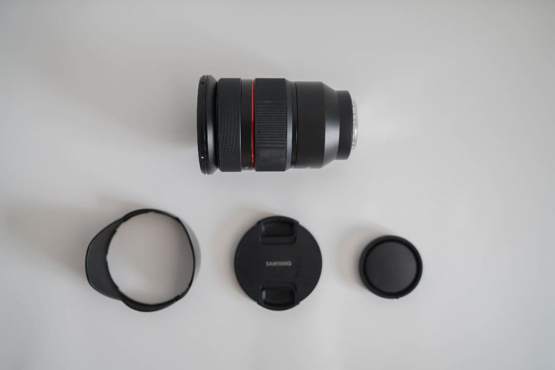 F2.8　ズームレンズ　 eマウント　24-70mm