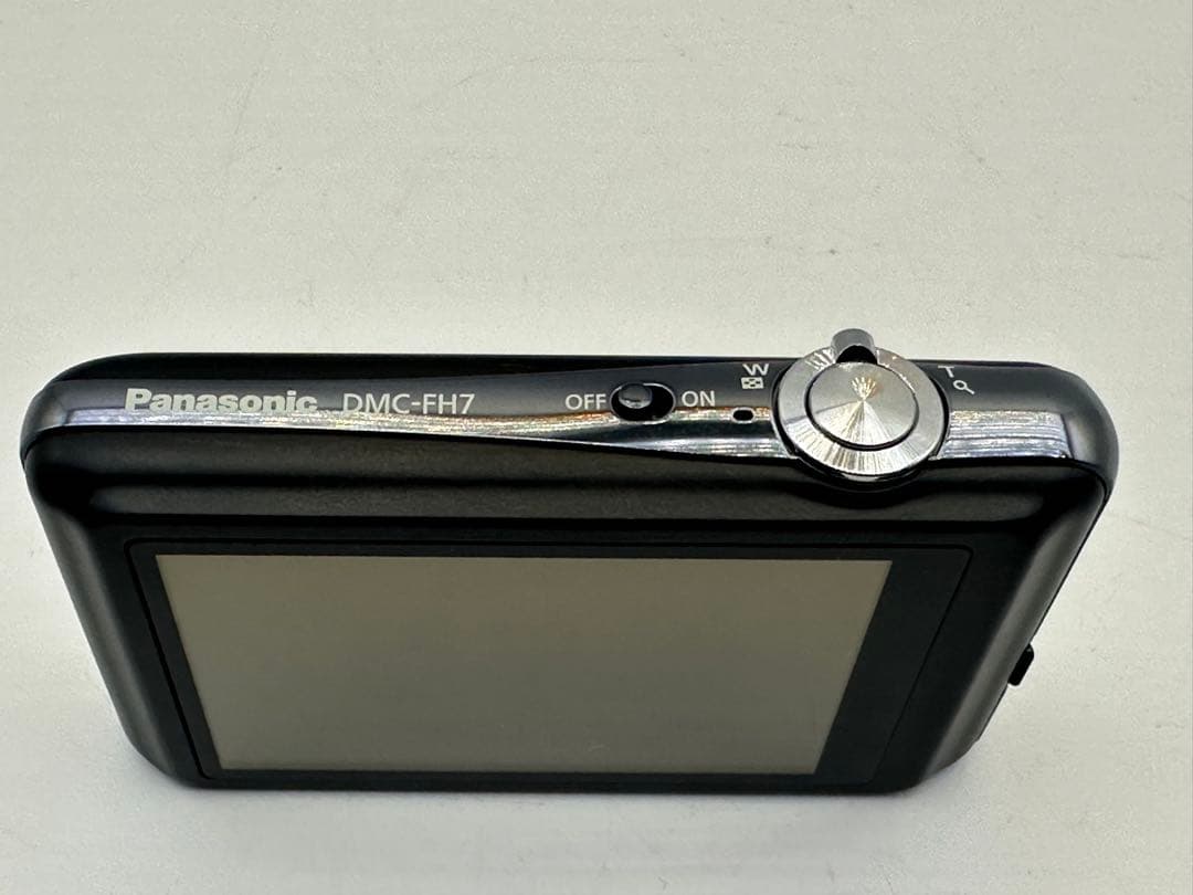 Panasonic LUMIX DMC-FH7 コンパクトデジタルカメラ