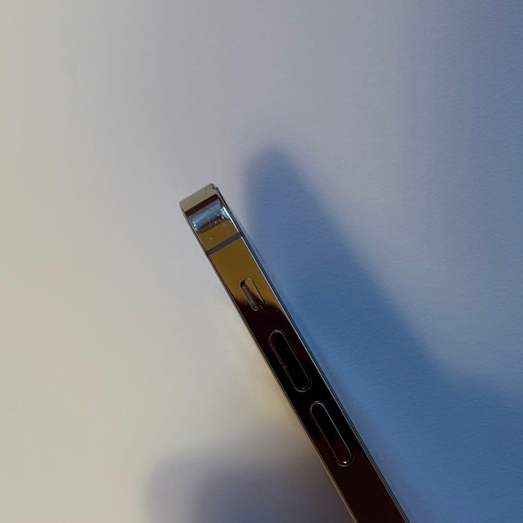 Apple iPhone12pro ゴールド