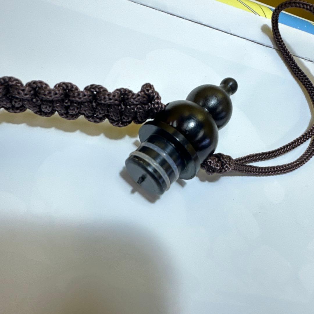 ひょうたん型漆器 深い赤色 編み紐付き