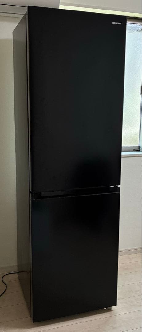 アイリスオーヤマ IRSN-27A-B 冷蔵庫 274L ブラック 2022 年