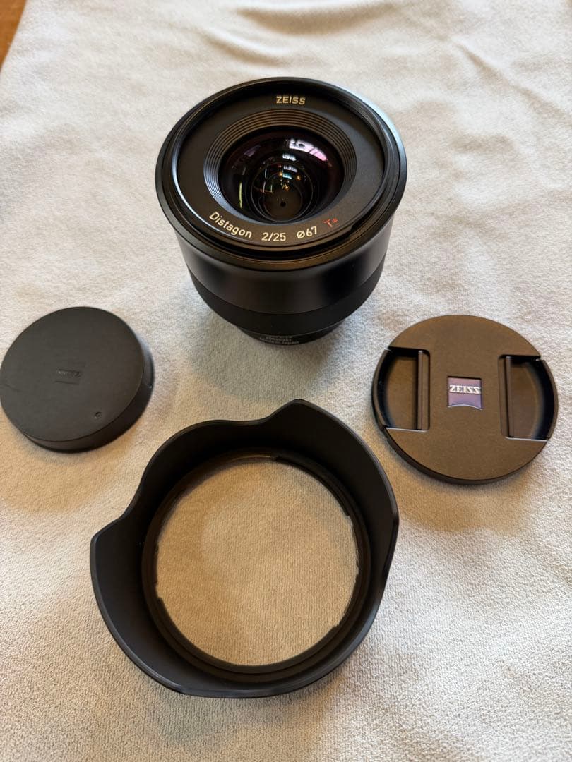 ZEISS Batis 2/25 単焦点レンズ