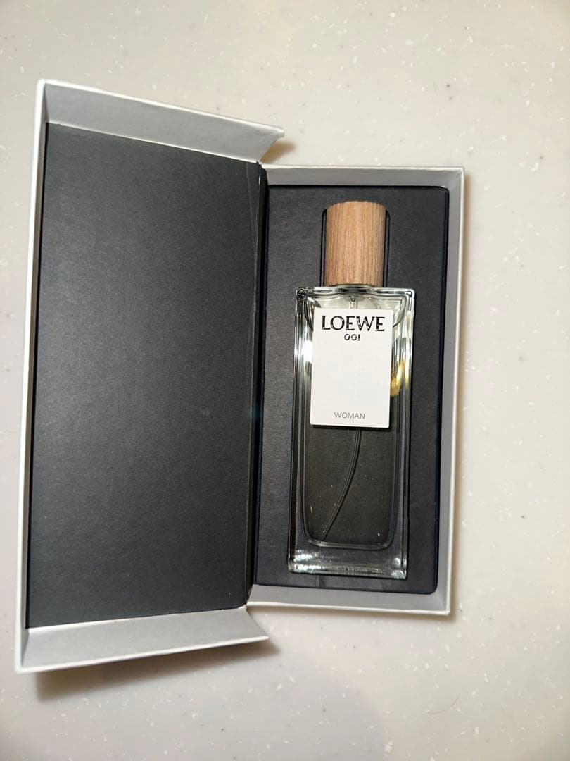 LOEWE(ロエベ) ロエベ 001 ウーマン オードパルファム 50mL