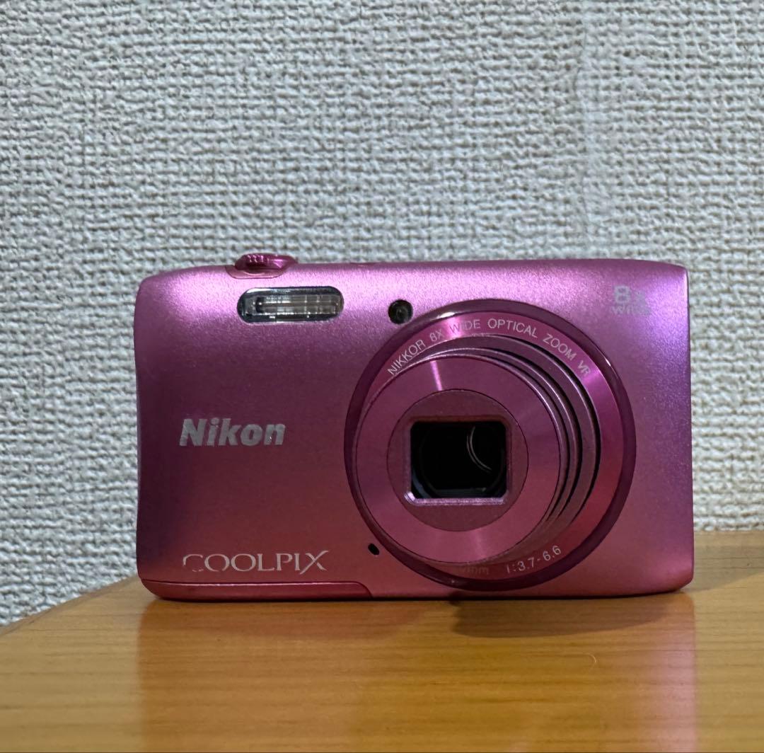 完動品　Nikon COOLPIX S3600 ピンク 本体