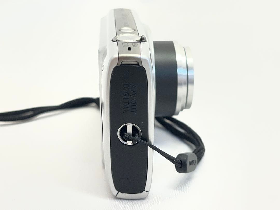 Canon IXY210 PC2332 シルバー　コンパクトデジタルカメラ