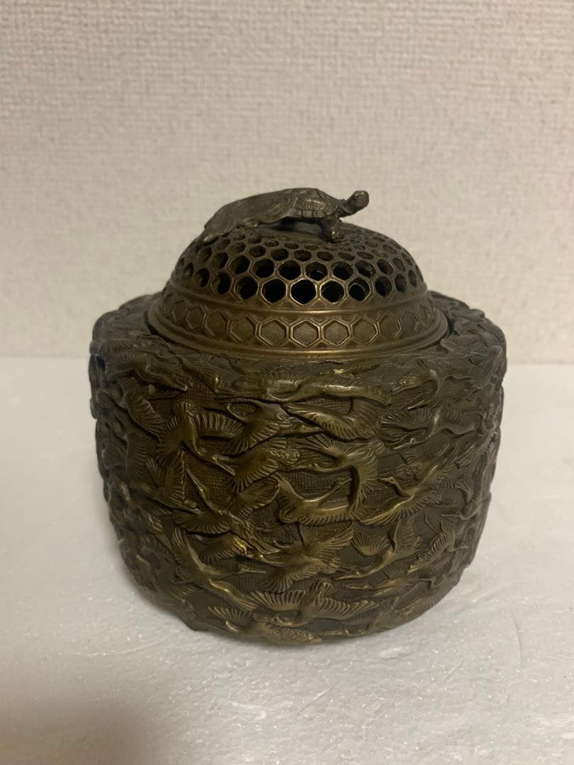 香炉　銅製真鍮　金属製　年代感あり中古、未使用に近い　工芸品　茶道具？
