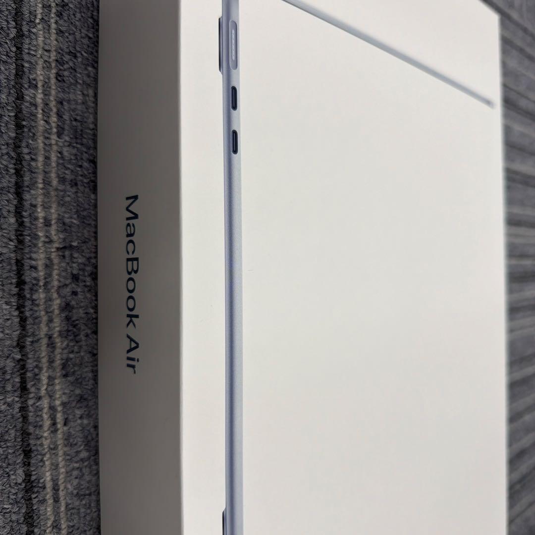 【本日限定】美品Apple MacBook AirM2本体シルバー純正充電器付属