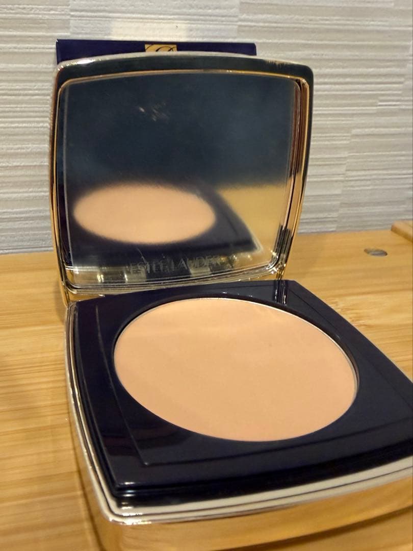 ESTEE LAUDER Double Wear パウダーファンデーション