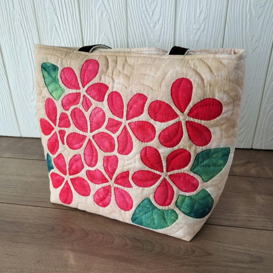 ハワイアンキルト　トートバッグ　プルメリア　ハンドメイド