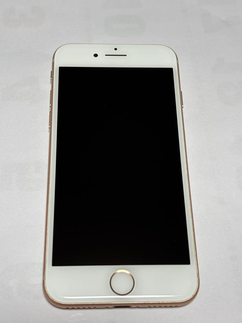 Apple iPhone 8 64GB バッテリー81%