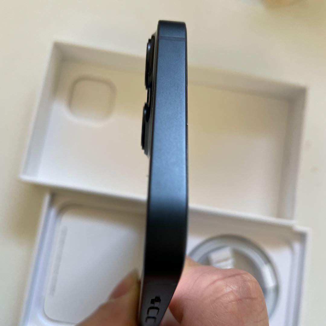 iPhone 13 128gb simフリー。バッテリー90%