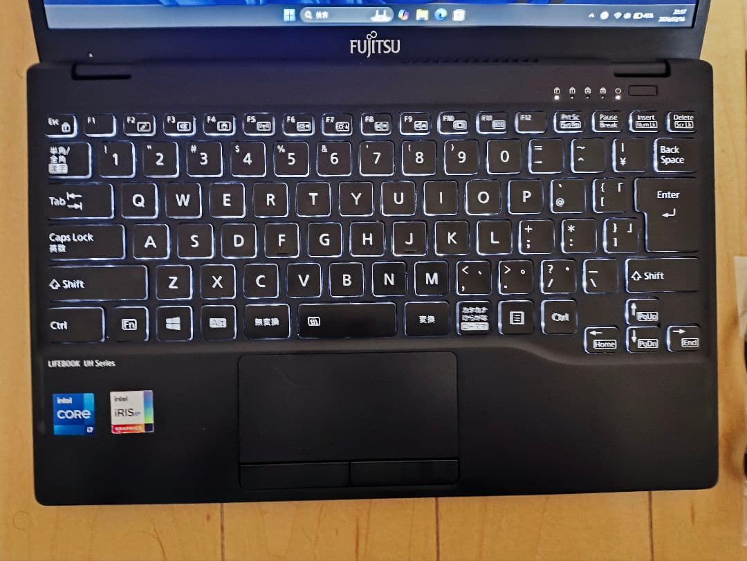 FUJITSU Lifebook 第11世代 i7 / 512GB/16GB