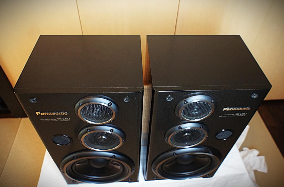 Panasonicスピーカー　SB-D50 木製インシュレータ付き