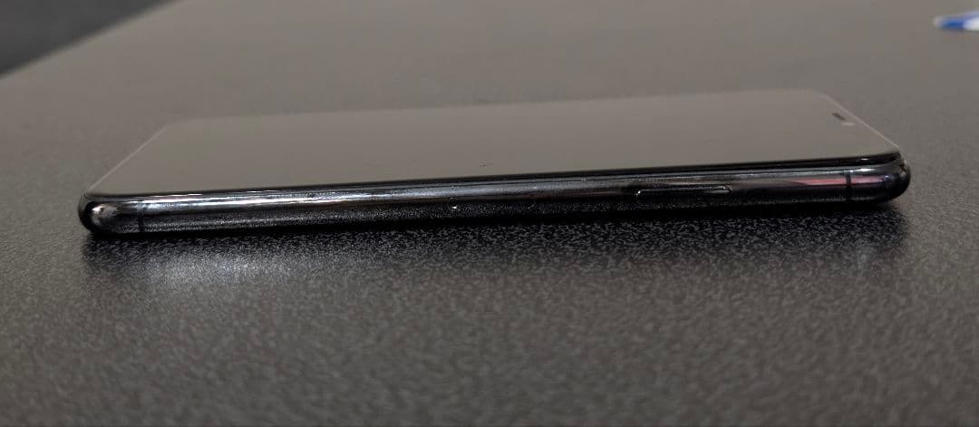 iPhone11promax　スペースグレイ