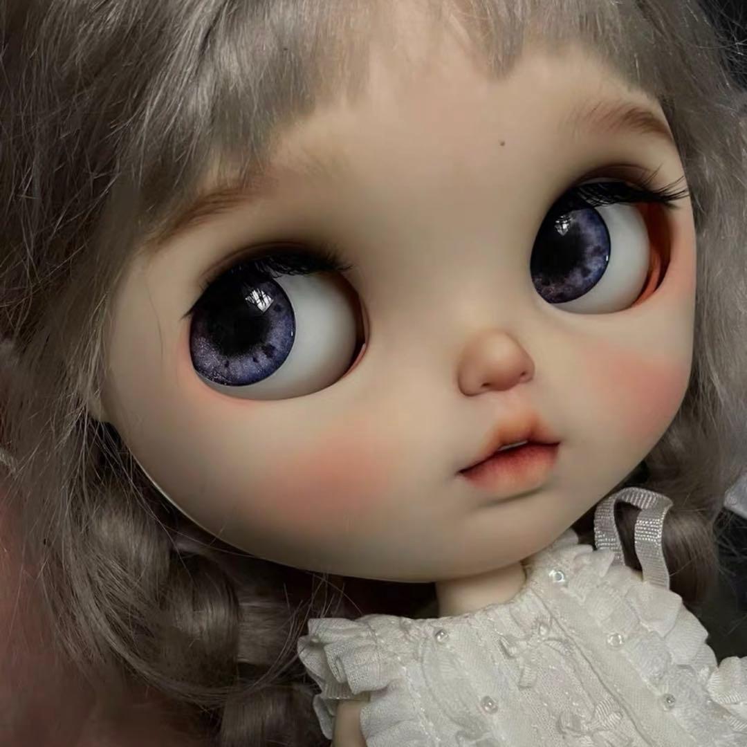 カスタムブライス 人気作家様 ドール 人形 キラキラ 幼い かわいい