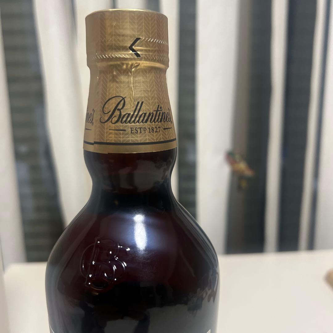 バランタイン 21年 スコッチウイスキー 700ml 未開封 箱付きです。