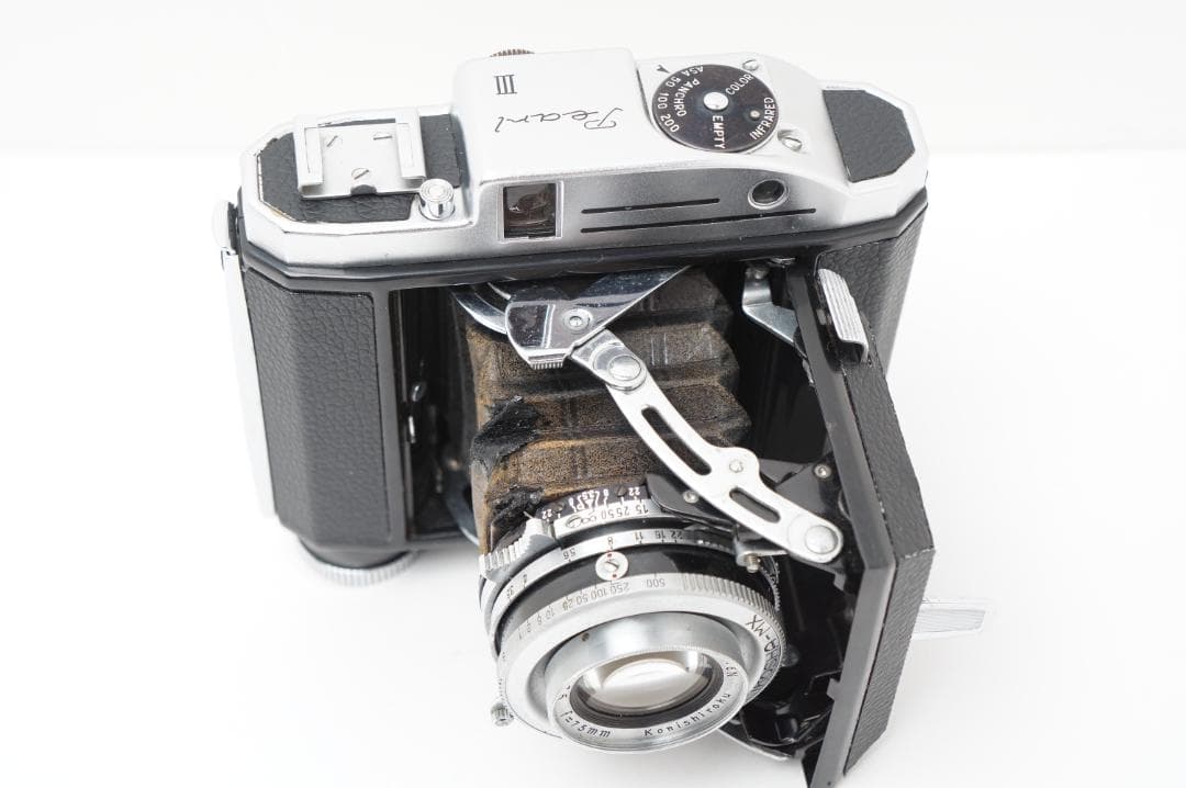 ジャンク扱い　Konica Pearl Ⅲ フィルムカメラ 120フィルム　蛇腹