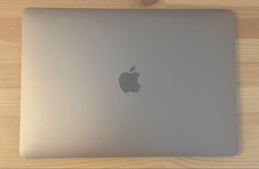美品　MacBookAir 13インチ 8GB 256GB M1 スペースグレー