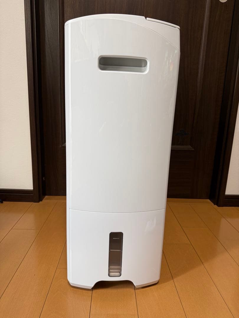 Panasonic ナノイーX 衣類乾燥除湿機　ホワイト　F-YHVX120