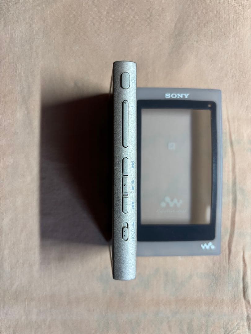 Sony NW-A45 ペールゴールドWALKMAN ケース付き