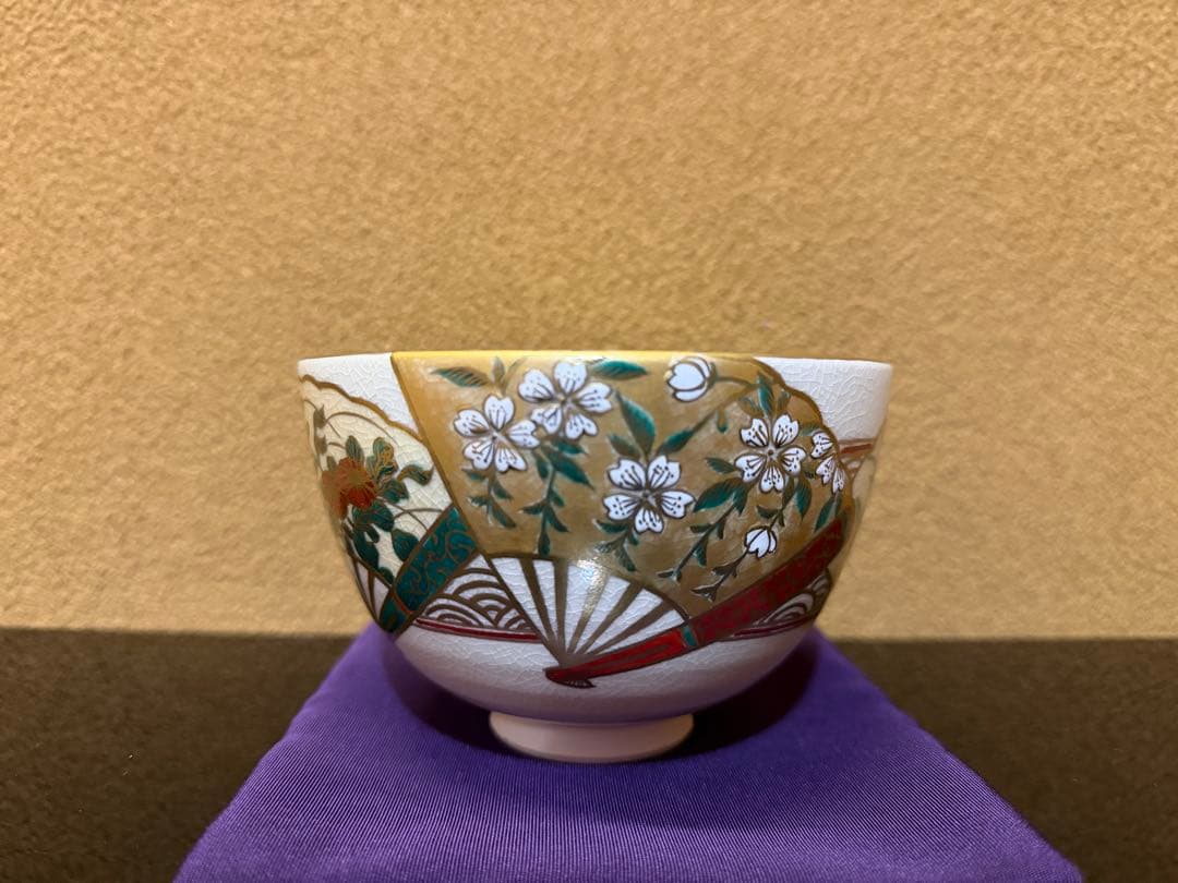 清閑寺　杉田祥平　色絵青海波扇面画茶碗　共箱