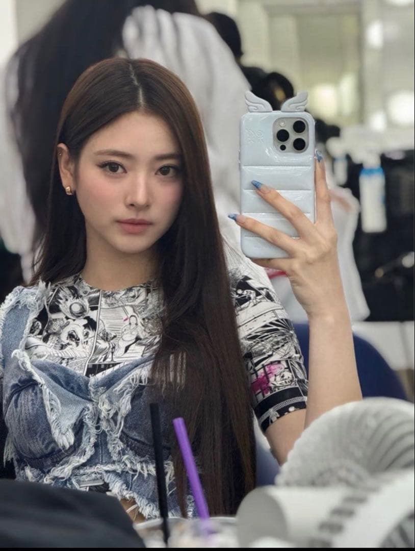 iPhone16ケース　urban sophistication 羽　天使