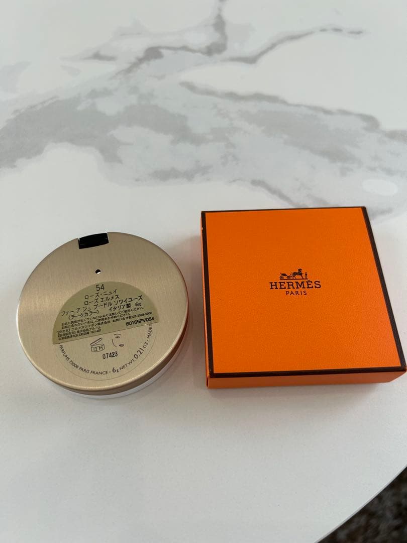HERMES パウダーチーク ピンク