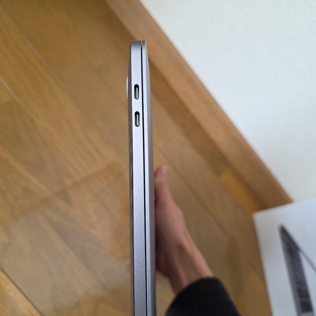 MacBook Pro 2020 8GB/256GB/13インチ/充放電102回