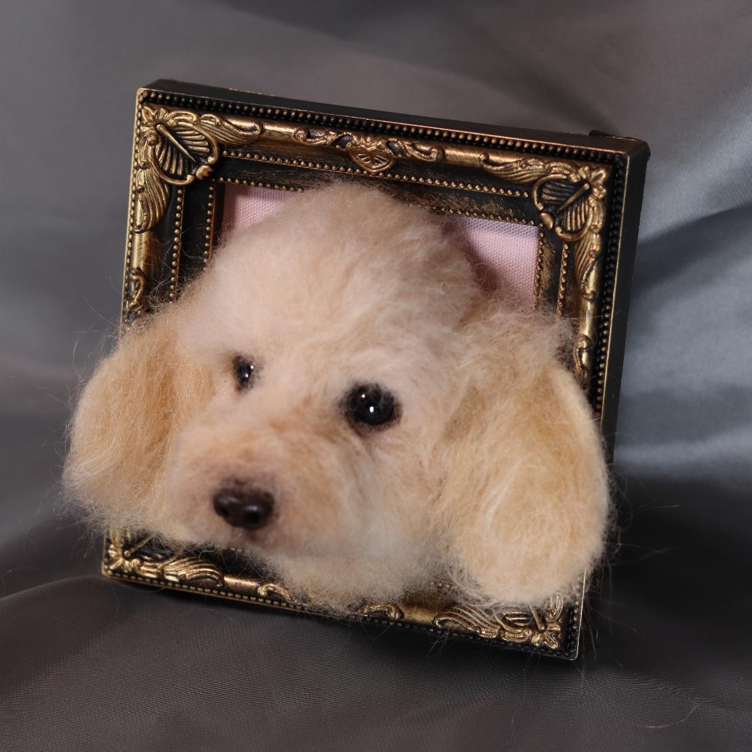 羊毛フェルト　ハンドメイド　犬 　トイプードル