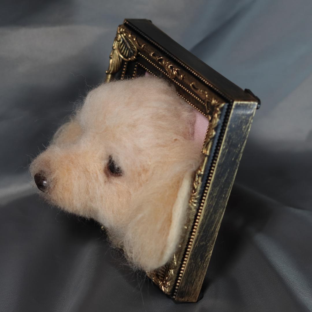 羊毛フェルト　ハンドメイド　犬 　トイプードル