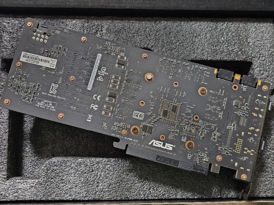 ASUS GeForce GTX グラフィックボード