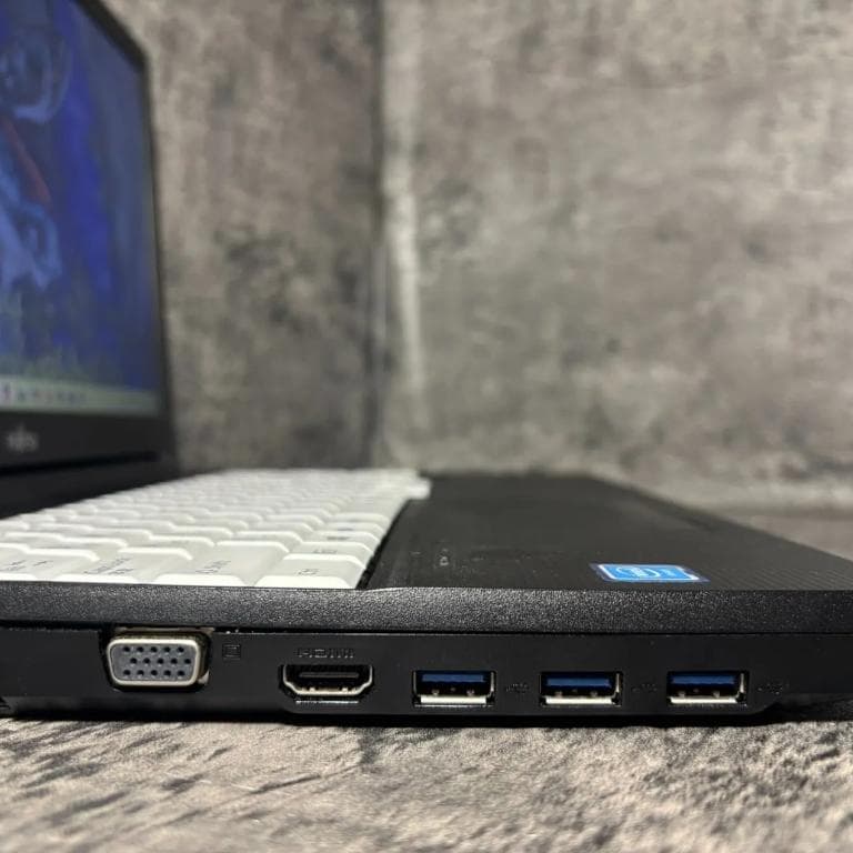 ★Windows11 最新オフィス2024 SSD　初期設定済すぐつかえます★