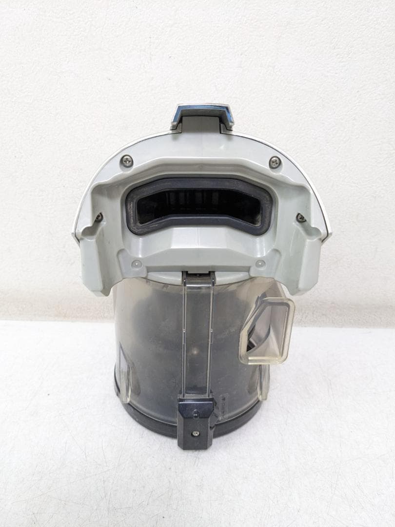 東芝 VC-SG611-S サイクロン式掃除機 2012年製 ヘッド無し