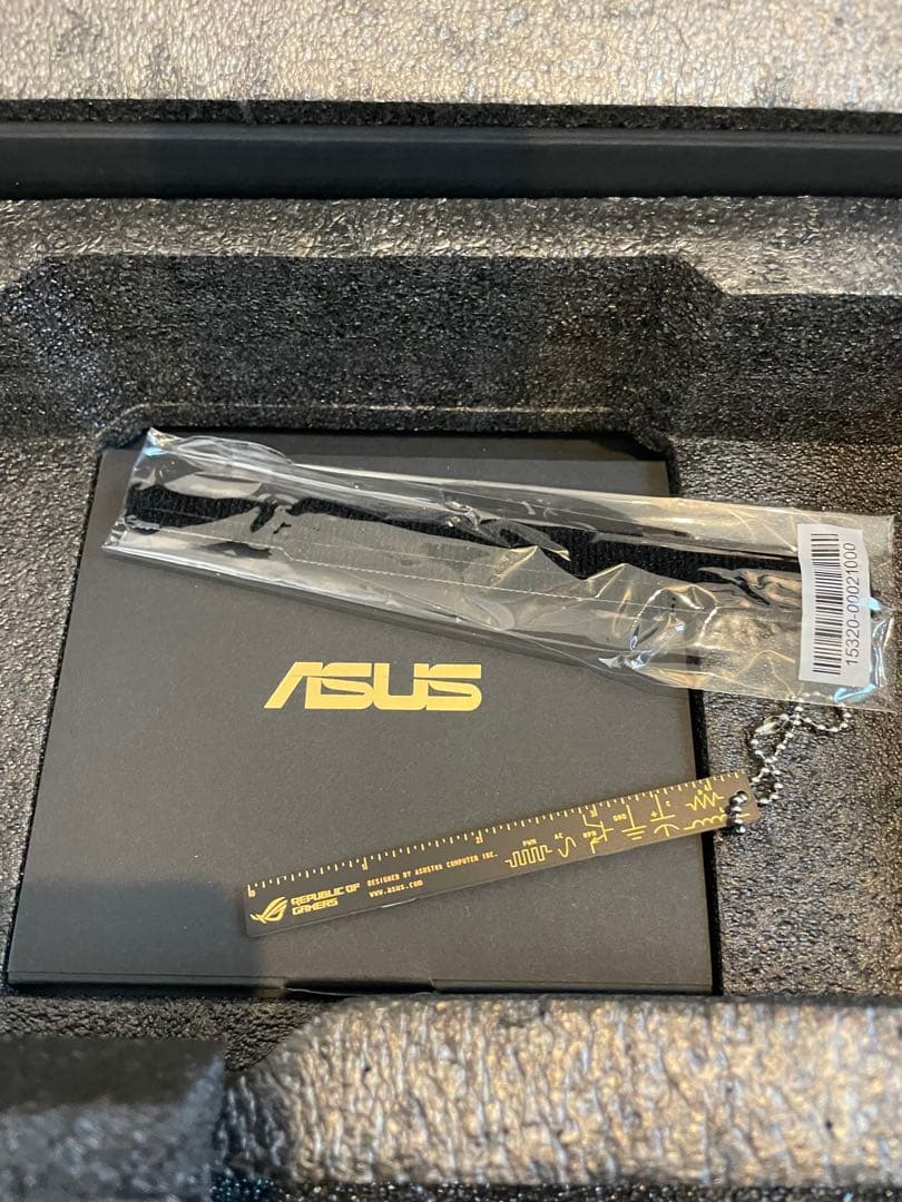 グラフィックボード・グラボ・ビデオカード ROG STRIX RTX-3080-O10G-V2-GAMING GDDR6X