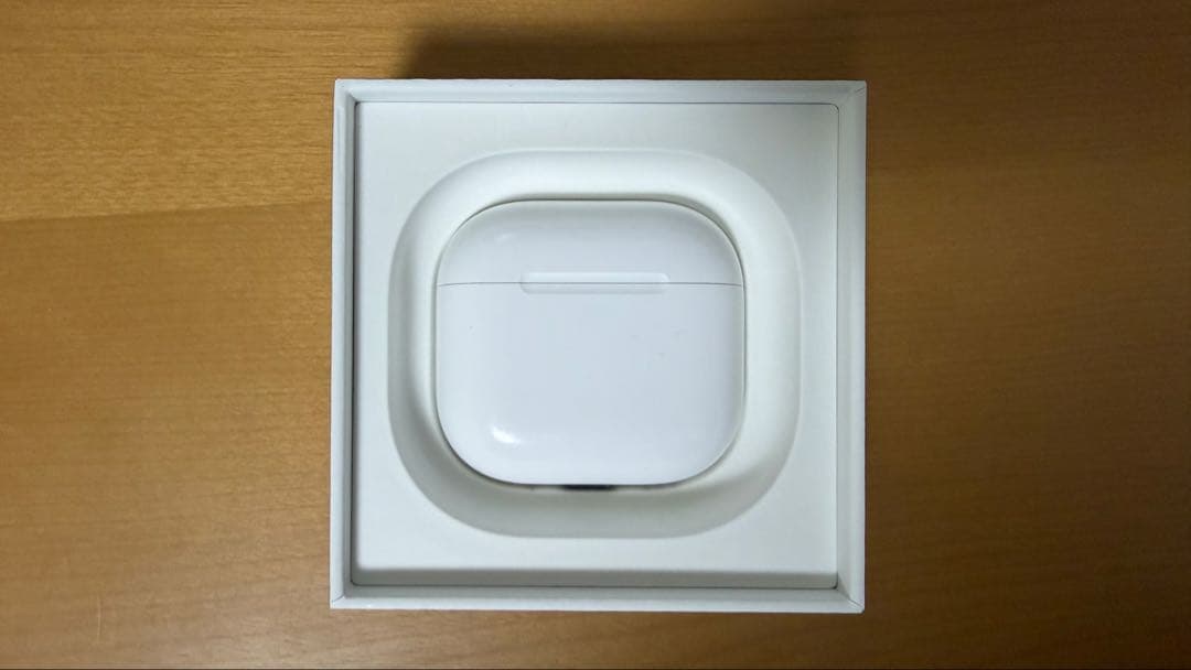 AirPods (第4世代/ノイズキャンセルモデル）