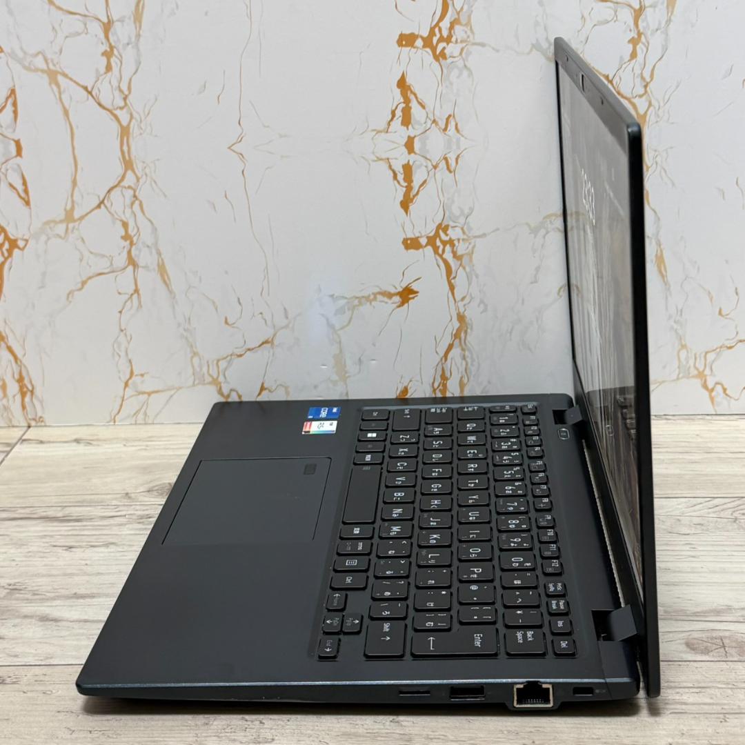 dynabook G83HU 第11世代i5 16GB SSD 13型ノートPC
