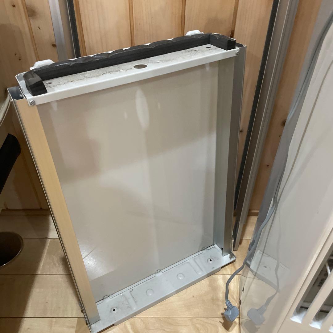窓エアコン2021年コロナCW-1621　リモコン 窓枠付　き