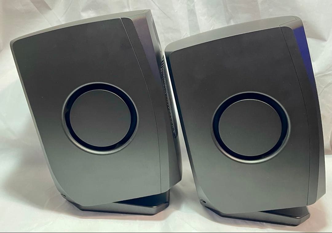 ADAM AUDIO D3V Black モニタースピーカー