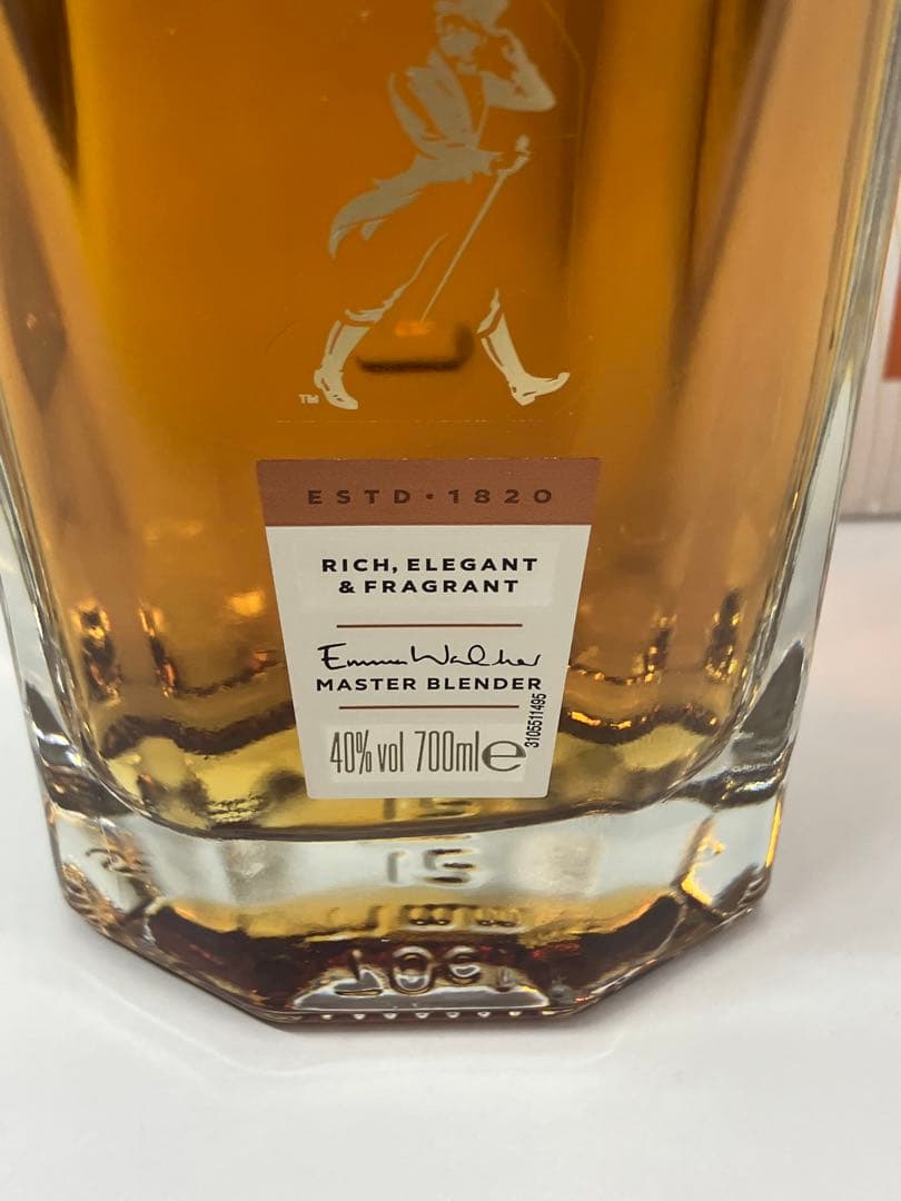 ジョニーウォーカー 18年 ブレンデッドスコッチウイスキー 700ml