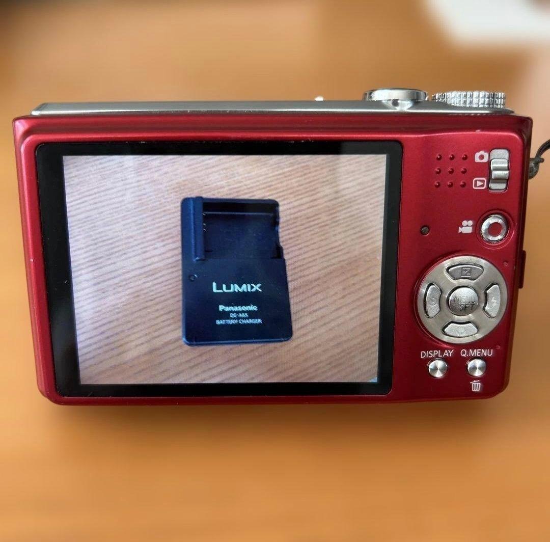 LUMIX 12x AVCHD Lite HD レッド
